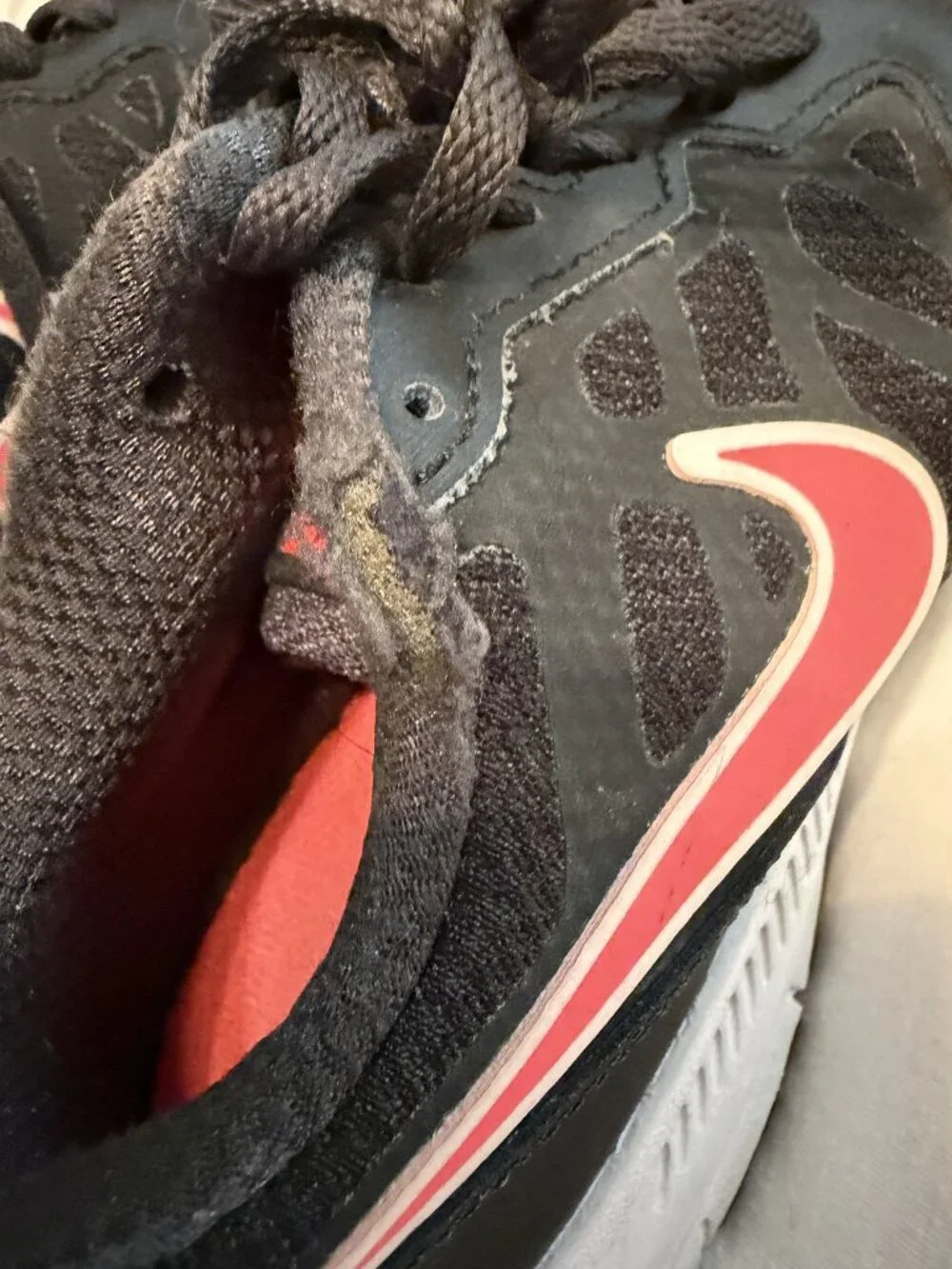 Nike Downshifter 6 Black Coral Running Shoes Women's 7 As Is